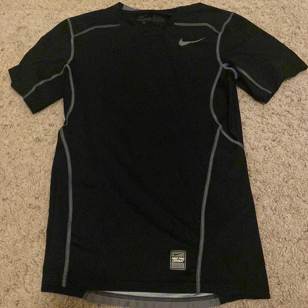Nike Pro-Combat Dri-fit fitted boys tee shirt Size:S